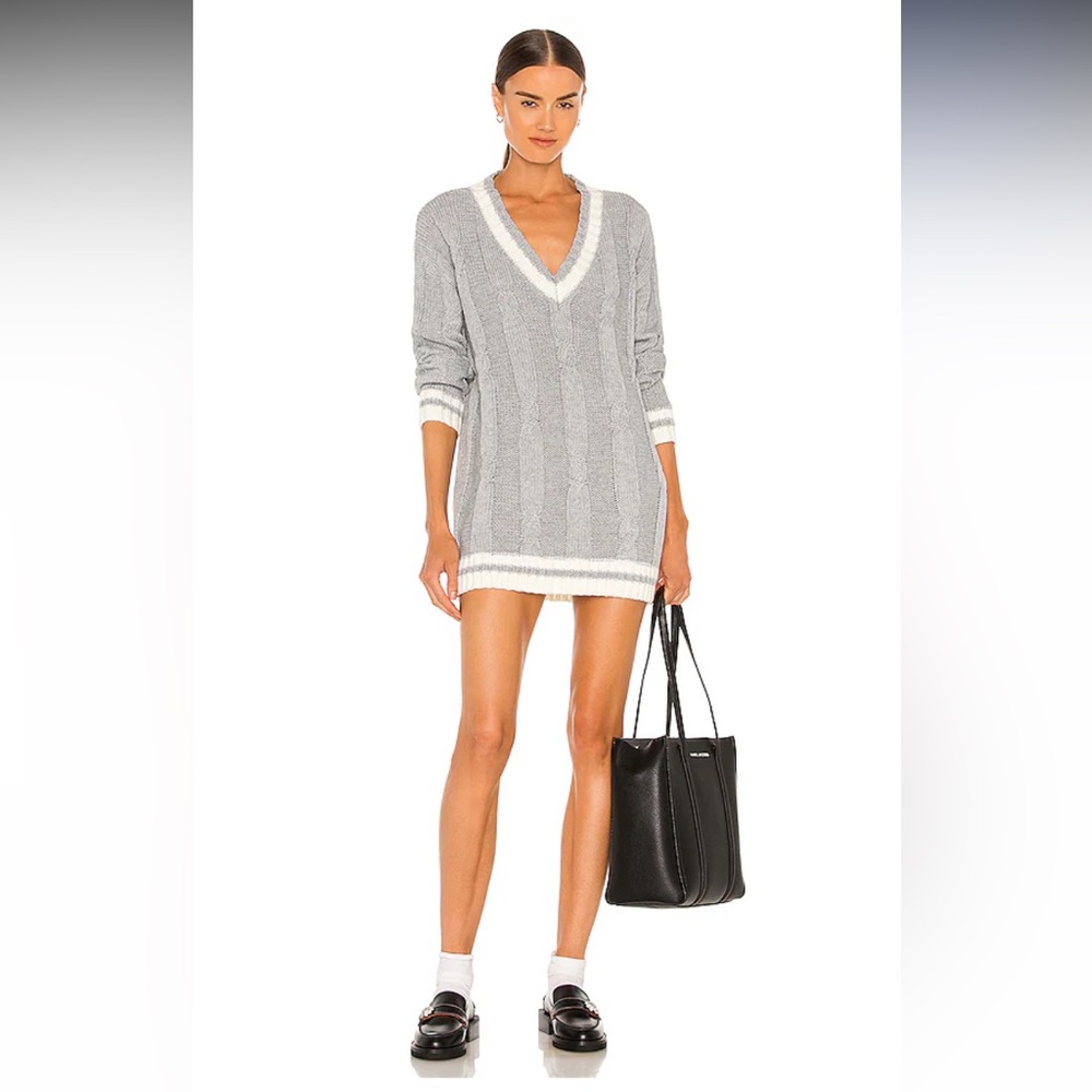 Shawnie Varsity Sweater Dress in Grey
superdown